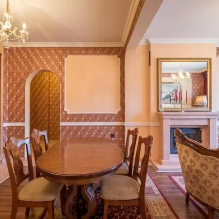 Apartment Luxury Baroque Interior In Perfect 1-bedroom Flat Sofia